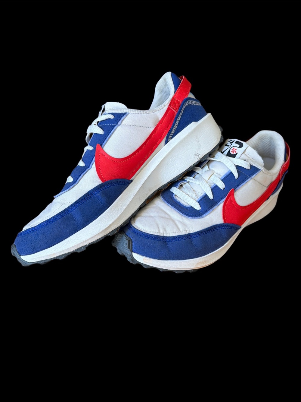 Nike Waffle Debut Men’s White/Blue/Red Low-Top Athletic Sneakers size 11
